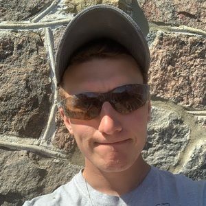 Meet your Posher, Chris